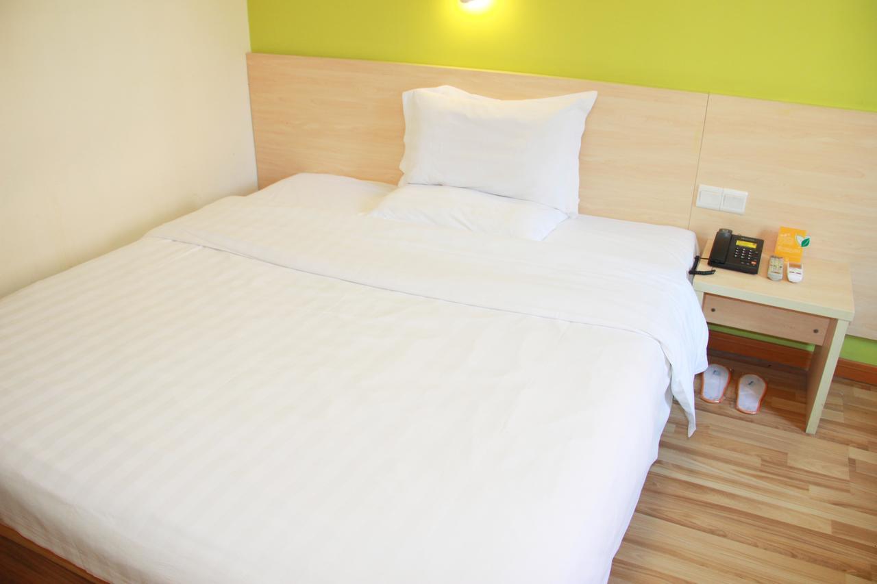 7Days Inn Huludao Xingcheng Hot Spring Street Bagian luar foto