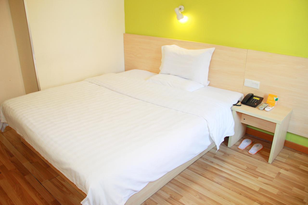 7Days Inn Huludao Xingcheng Hot Spring Street Bagian luar foto