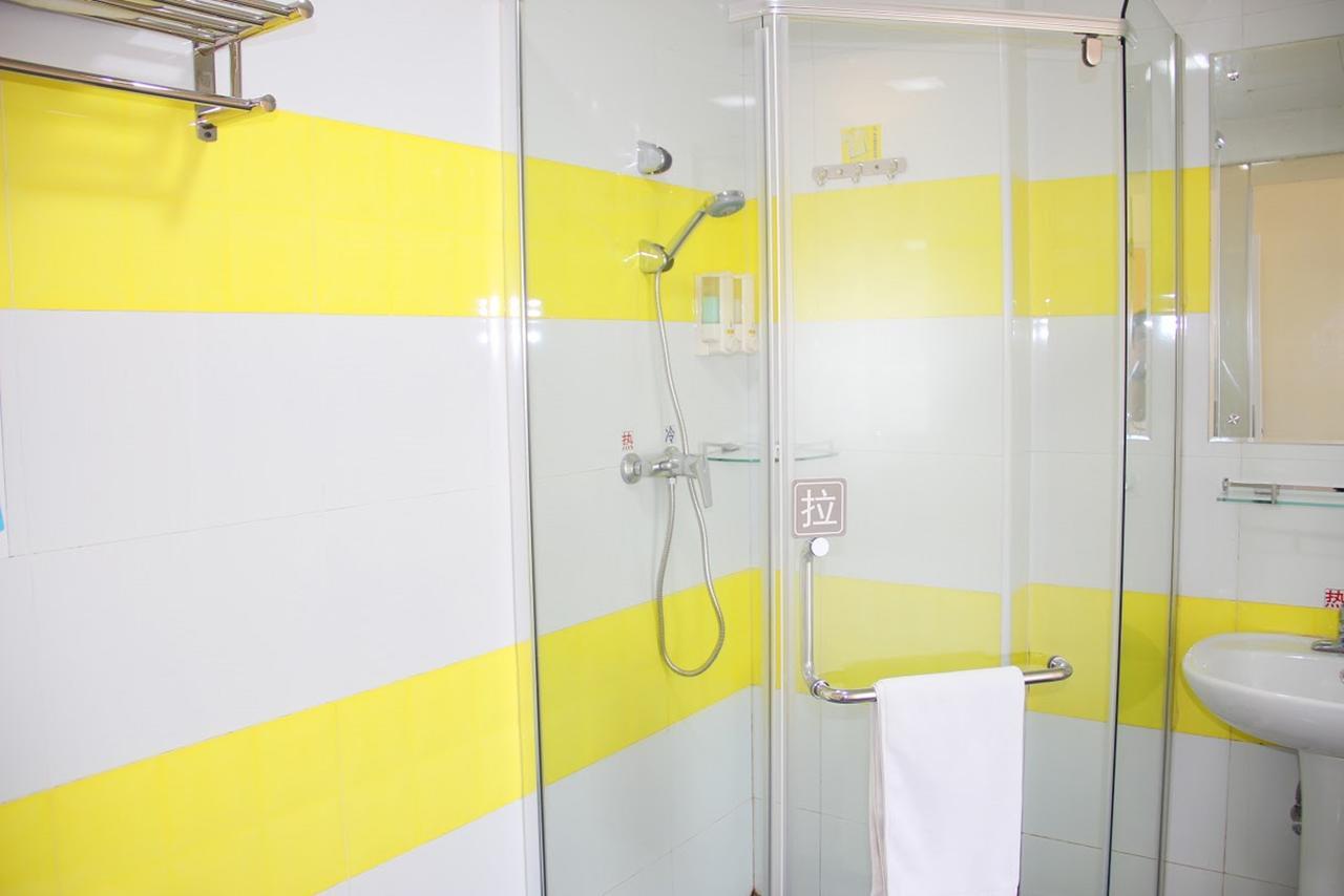 7Days Inn Huludao Xingcheng Hot Spring Street Bagian luar foto
