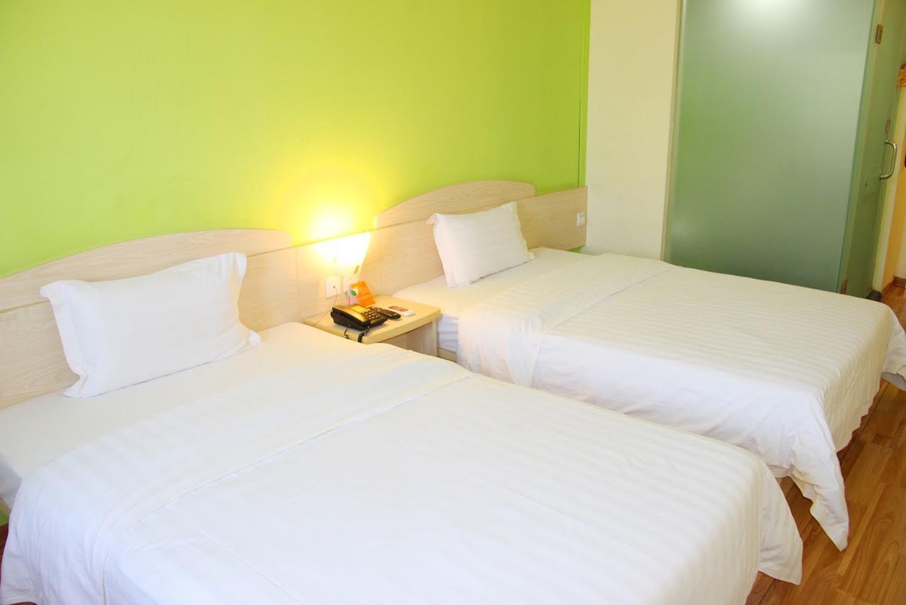 7Days Inn Huludao Xingcheng Hot Spring Street Bagian luar foto